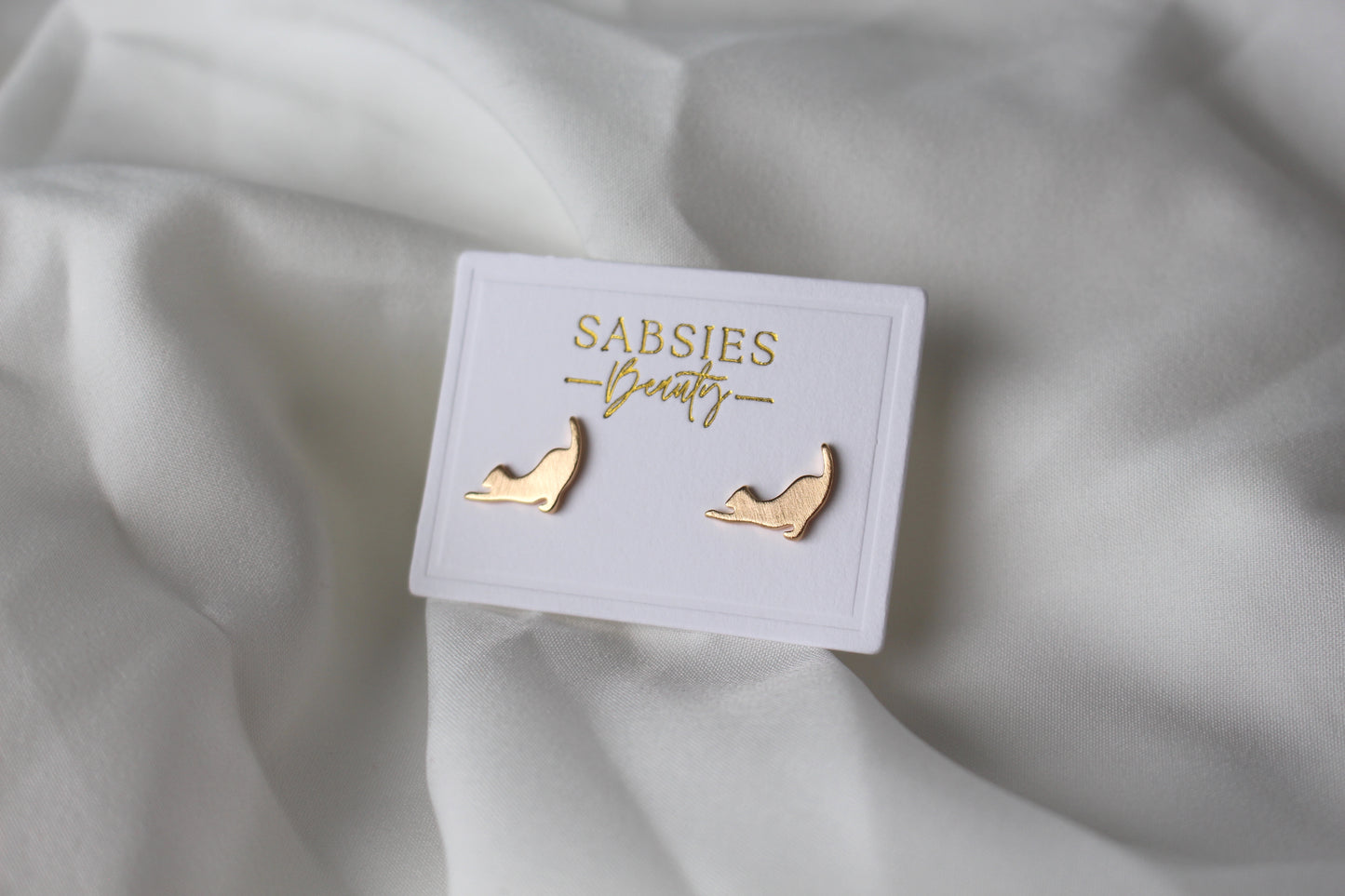 Stretching Kitty Stud | 18k Gold Plated
