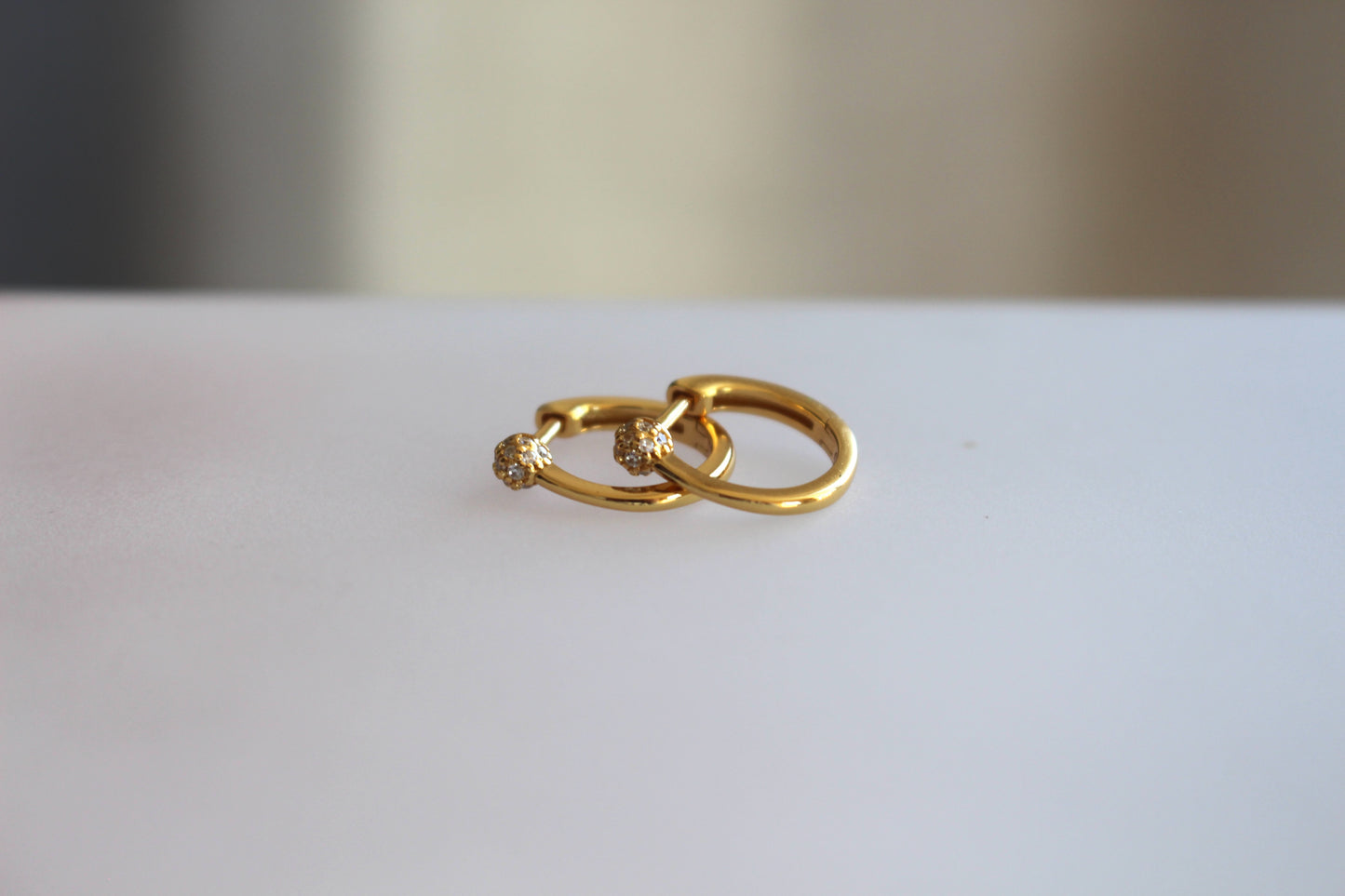 Small Huggie with Crystal Stud 18k Gold Plated