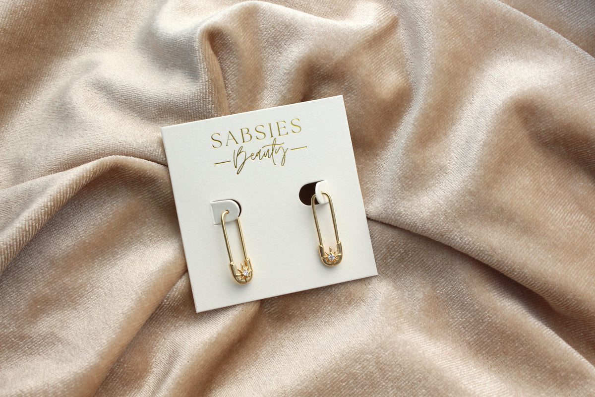 Safety Pin with Star Closed Hoop 18k Gold Plated