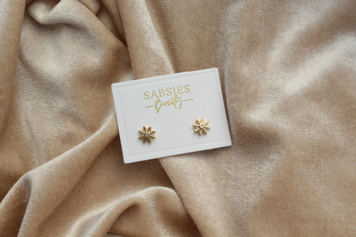 Ornate Star with Crystal Stud 18k Gold Plated
